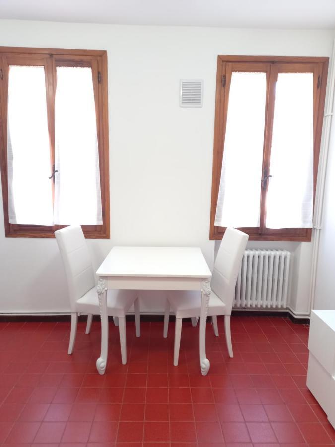Vivaldi Apartment Venezia Eksteriør bilde
